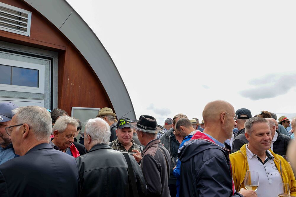 Location für das Spenglermeister-Klassentreffen: Event-Zelt bei der Bahnstation «Rigi Staffel». (Foto: Andreas Buck) 